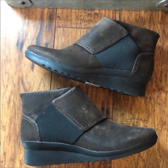 Clarks booties - Picture 2 of 5